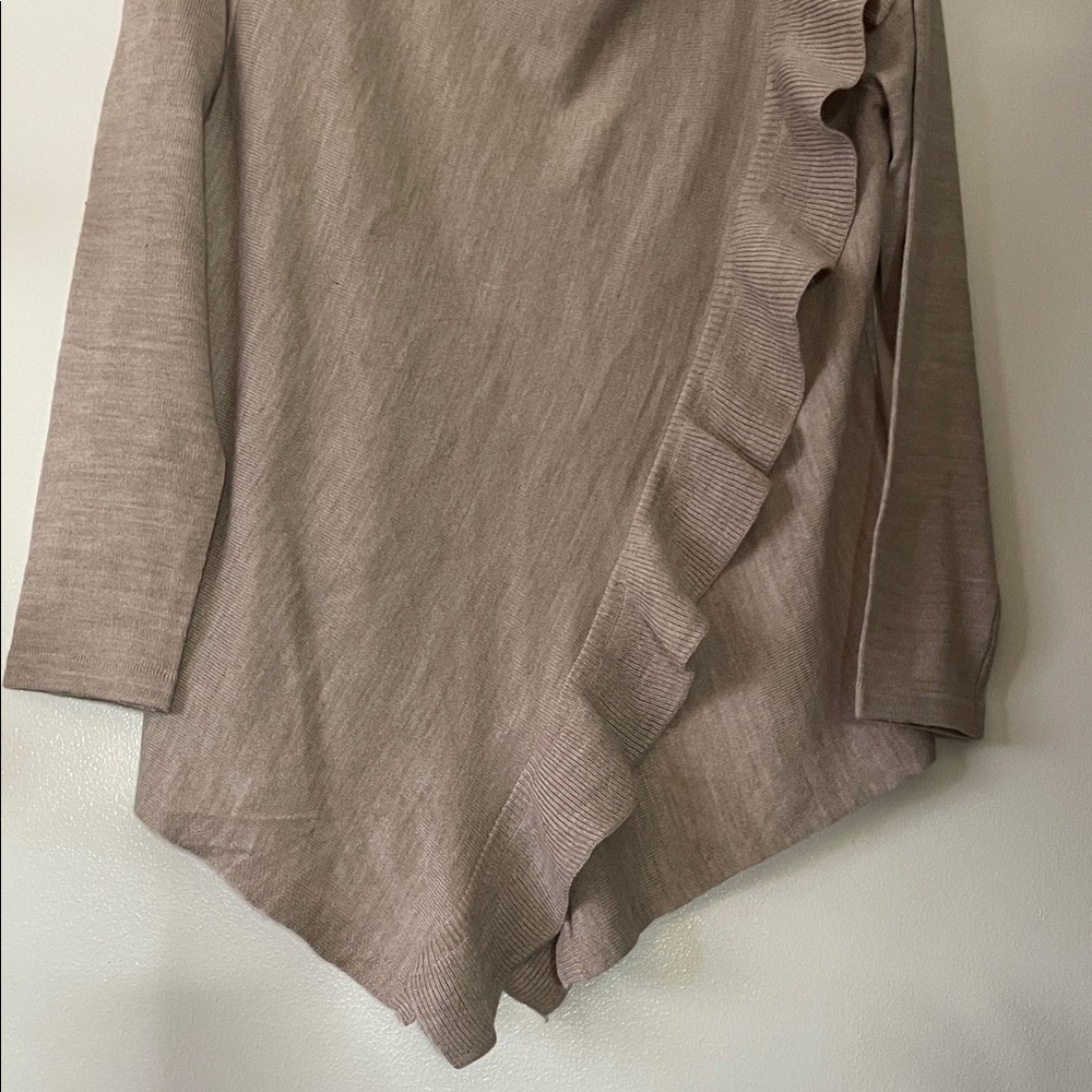 BRIGGS|Light Taupe Ruffle Shawl Sweater with Buckle Detail|Small|EUC - Picture 4 of 13
